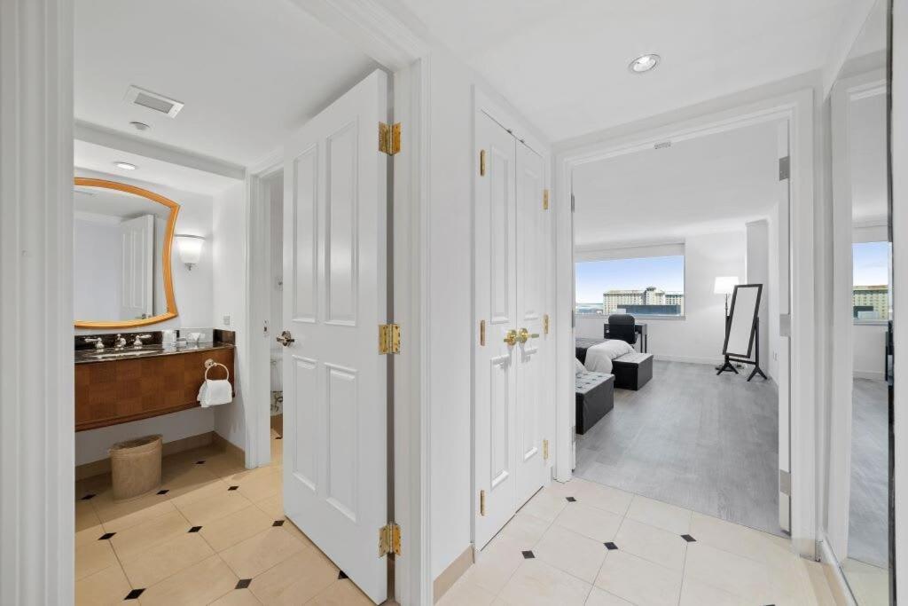 Huge Beachfront Condo Cozysuites At Showboat Atlantic City Extérieur photo