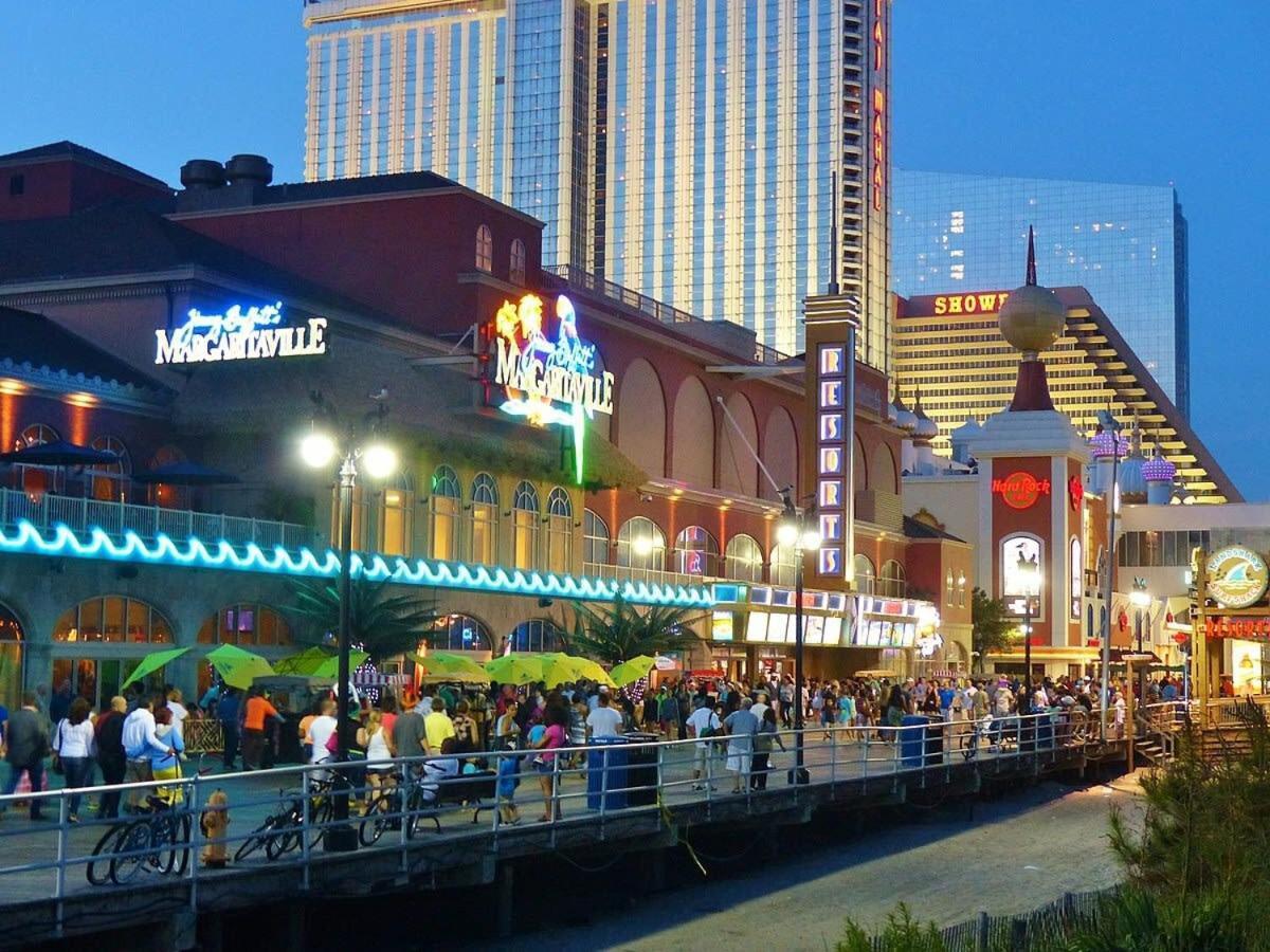 Huge Beachfront Condo Cozysuites At Showboat Atlantic City Extérieur photo